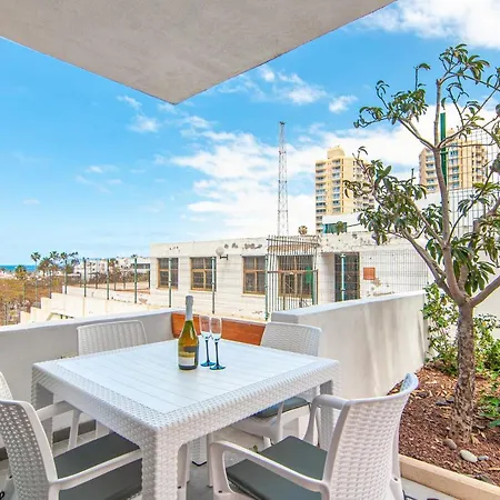 2 Bedroom Playa De Americas Apartamento