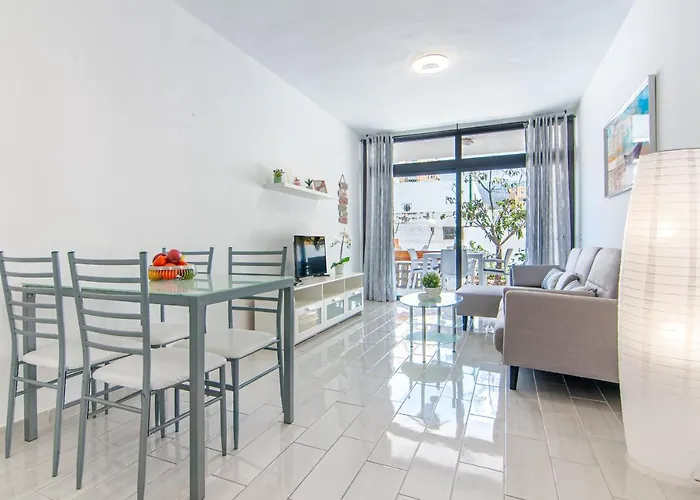 公寓 2 Bedroom Playa De Americas