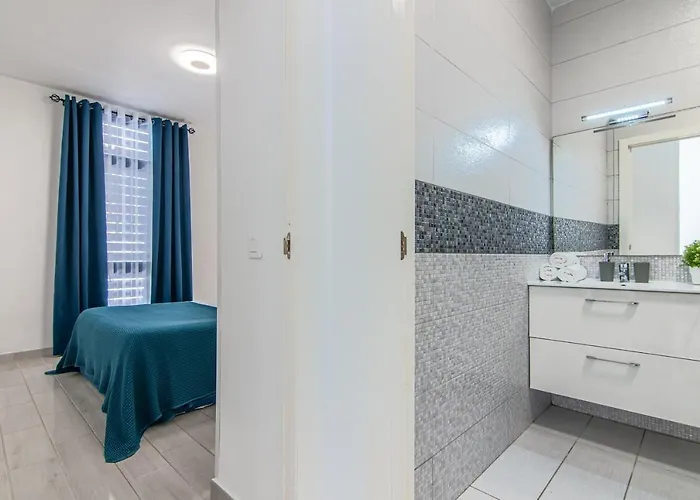 公寓 2 Bedroom Playa De Americas