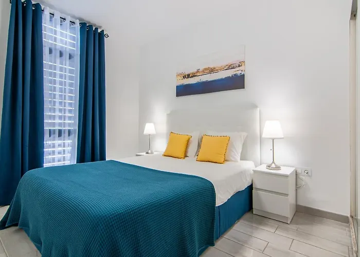 2 Bedroom Playa De Americas