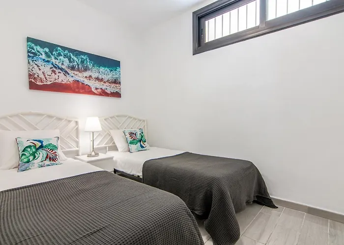 公寓 2 Bedroom Playa De Americas 美洲海滩