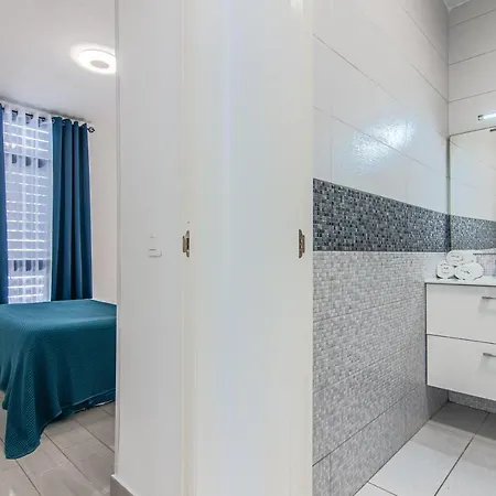 アパート 2 Bedroom Playa De Americas