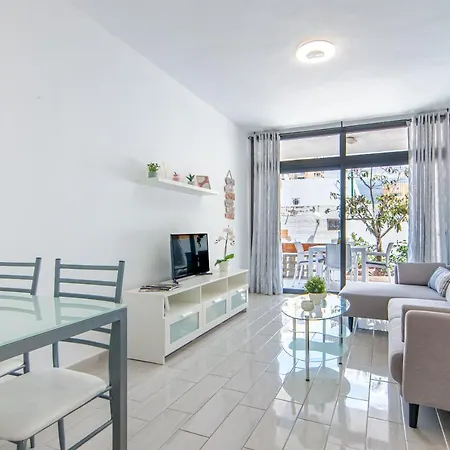 2 Bedroom Playa De Americas Playa de las Americas (Tenerife)