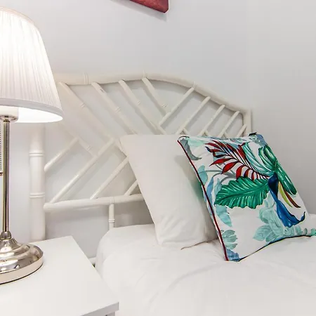 2 Bedroom Playa De Americas * Playa de las Americas (Tenerife)