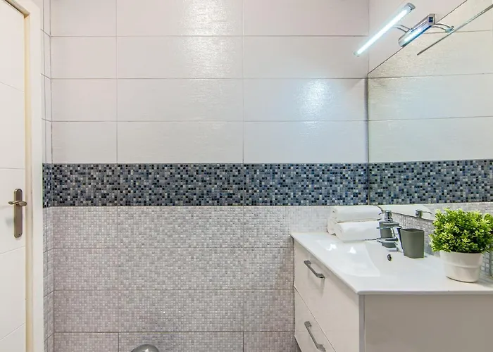 2 Bedroom Playa De Americas 아파트 *