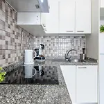 2 Bedroom Playa De Americas דירה *