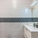 2 Bedroom Playa De Americas דירה *